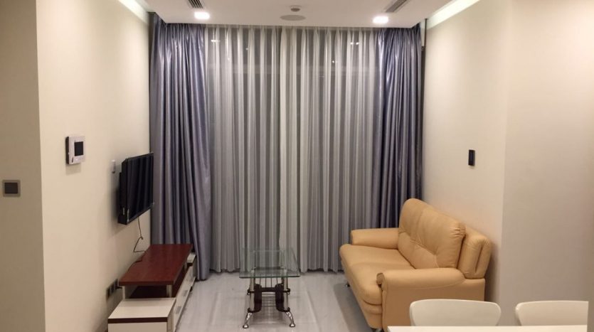 Vinhomes Central Park - Cozy apartment with 2Brs, balcony in Park 6 Tower