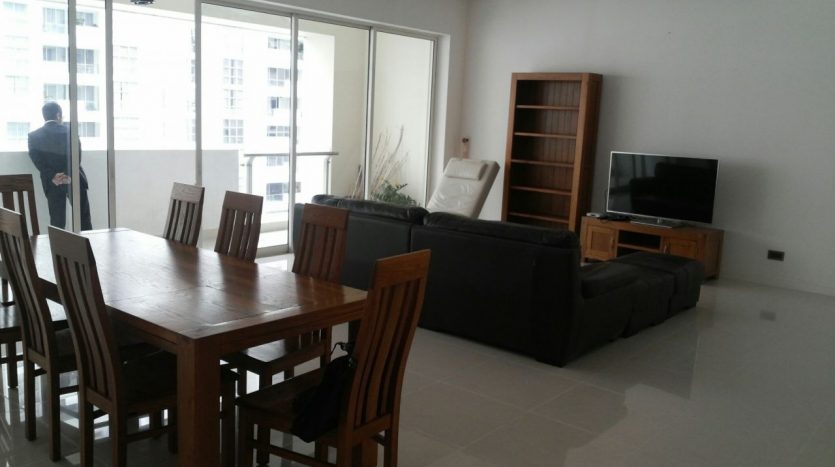 Estella apartment for rent with 3Brs, Balcony, High Floor, Nice view