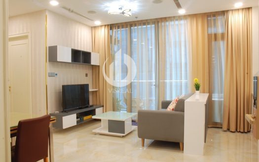 Vinhomes Golden River Apartment - Nice apartment, fully equipped to bring you great living.