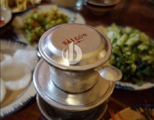 Catch up with the nostalgic trend with top Saigon style restaurants.