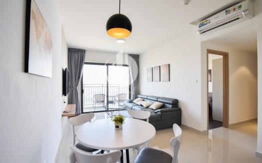 Sun Avenue Apartment - Delicacy and elegance on a white background.