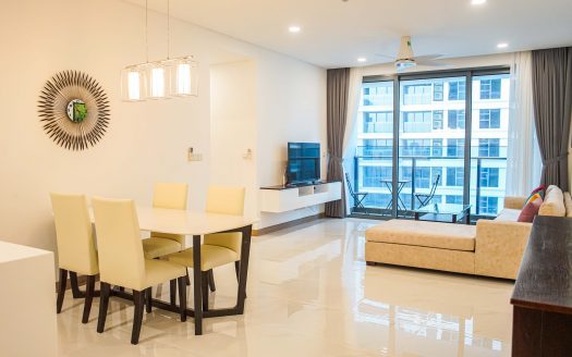New and youthful atmosphere in Sunwah Pearl apartment for rent