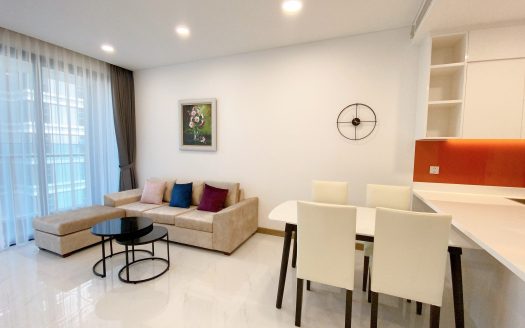 Sunwah pearl apartment for rent - Living room and dining table