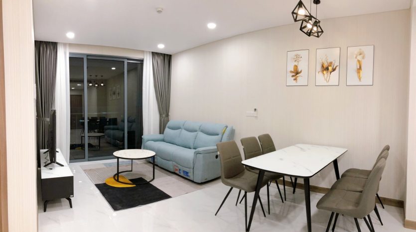 Sunwah Pearl Apartment For Rent - Living room and dining table