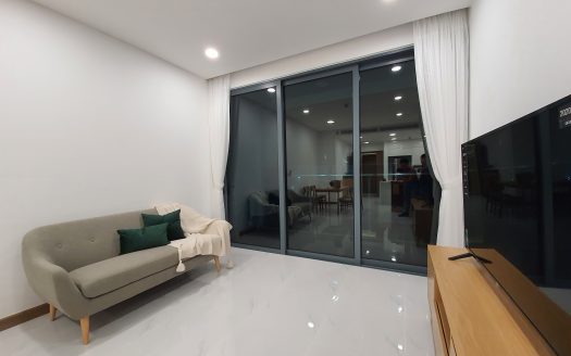 Beautiful apartment for rent in Sunwah Pearl - Living room