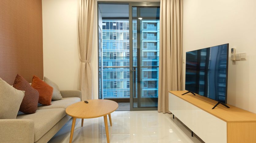 Sunwah Pearl apartment for rent - living room