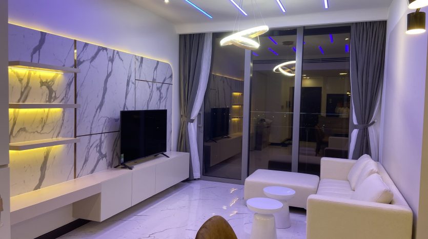 Empire City apartment for rent - Stylish design and beautiful in white