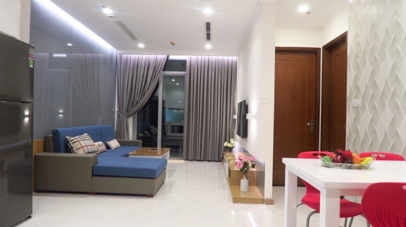 Apartment for rent in Vinhomes Central Park - Modern furniture and cozy space