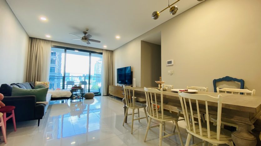 Sunwah Pearl apartment for rent - Cozy space with modern furniture