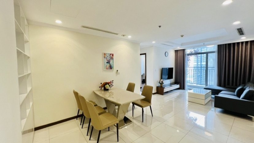 Apartment in Vinhomes Central Park - Ease your mind with the purity of white