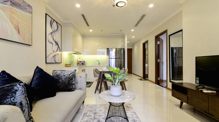 Vinhomes Central Park apartment for rent - Vibrant brushstrokes for your life