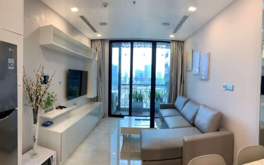 one bedroom apartment for rent in Vinhomes Golden River