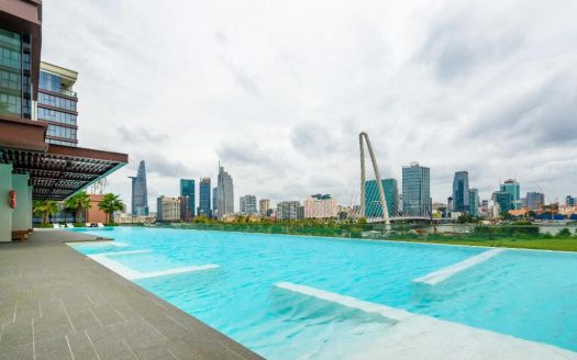 Swimming pool at Metropole