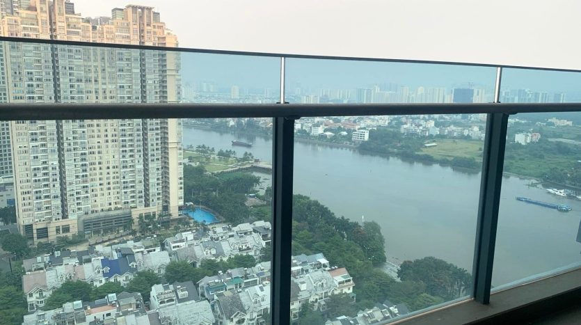 Nice riverview from Sunwah Pearl apartment