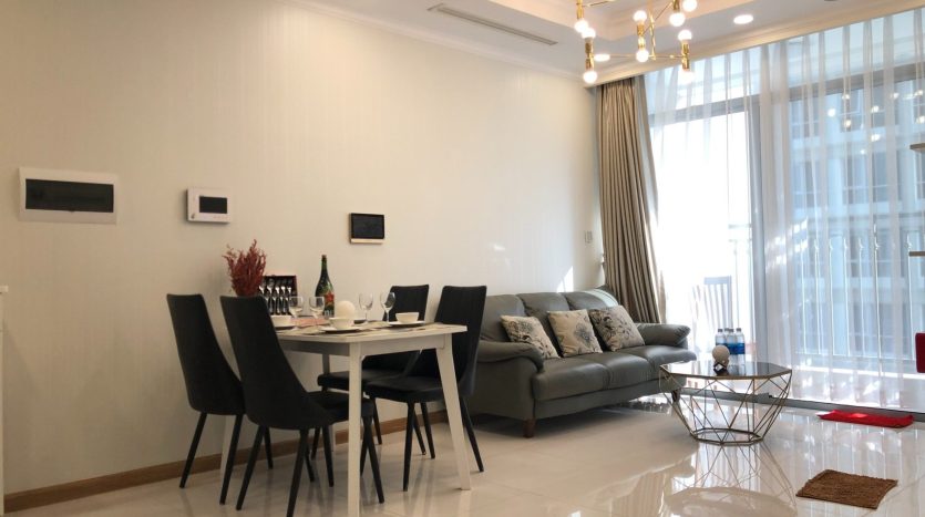 Vinhomes Central Park apartment for rent - Solace living space with river view