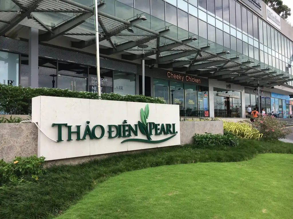 Green campus in Thao Dien Pearl 