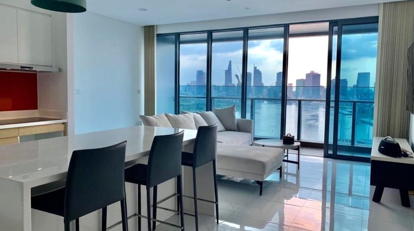 Luxury 2 bedroom apartment for rent at Sunwah Pearl condo