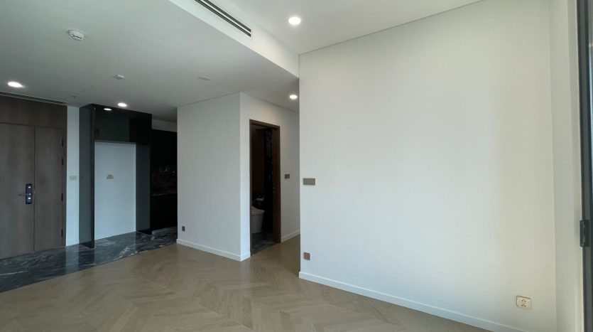 Unfurnished apartment 2 bedrooms in Lumiere Riverside