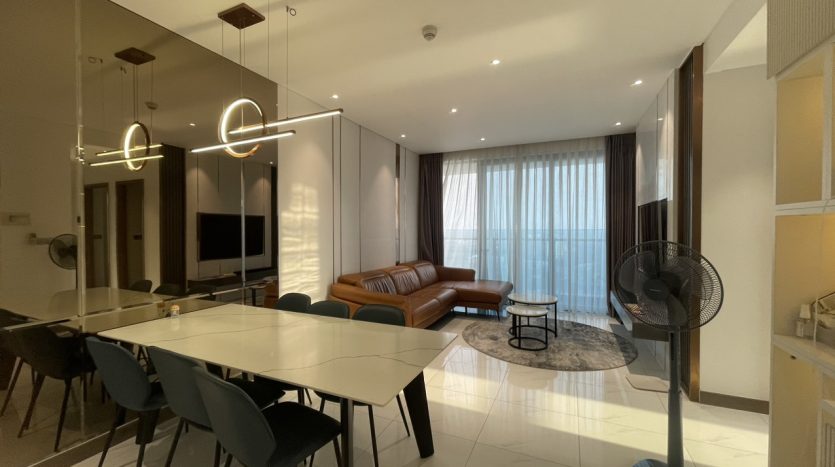 3 bedroom apartment for rent at Sunwah Pearl with luxury style