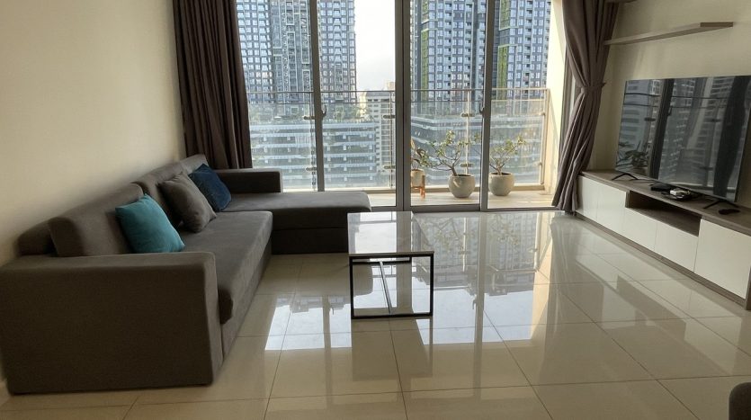 Full furniture 3 bedroom apartment at Estella Heights