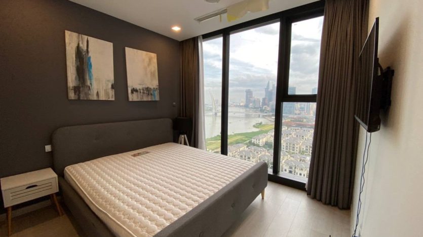 Large bedroom with river view