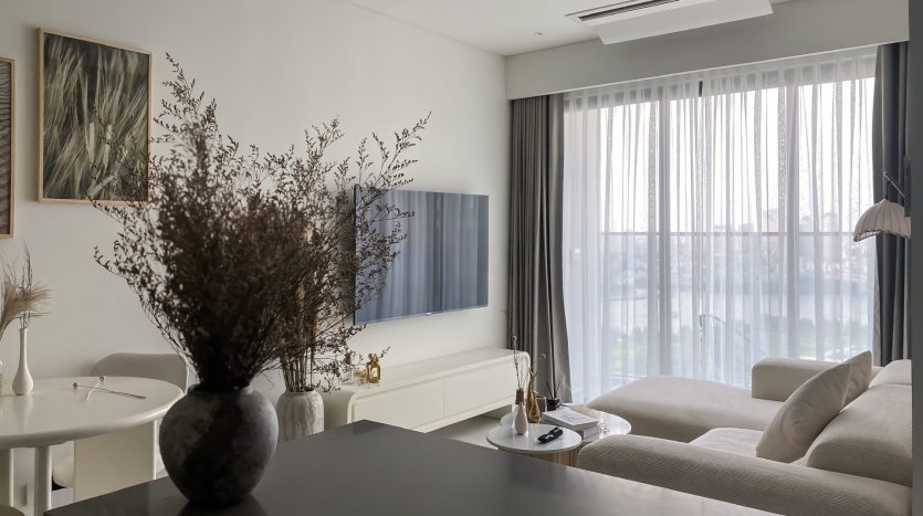 Opera Metropole luxury 2 bedrooms for rent