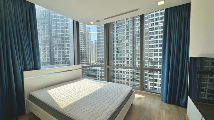 Luxury 3 Bedroom Apartment for Rent in Landmark 81