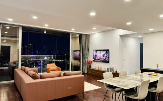 Tilia Empire City 3 bedrooms apartment for rent, river view