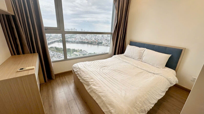 2 Bedrooms in Vinhomes Central Park - River View on High Floor