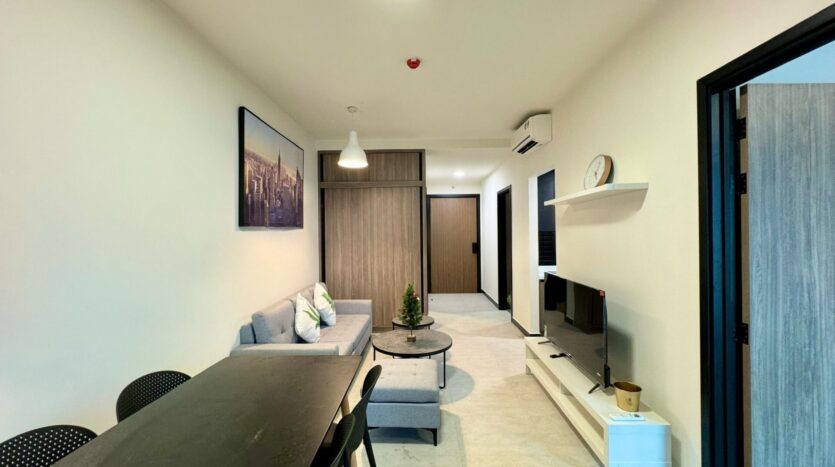 De La Sol 2-Bedroom Apartment - Modern Living For Families