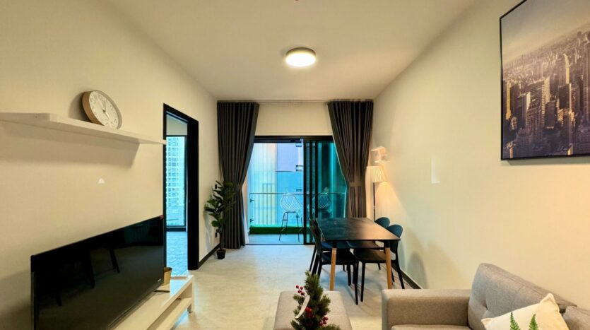 De La Sol 2-Bedroom Apartment - Modern Living For Families