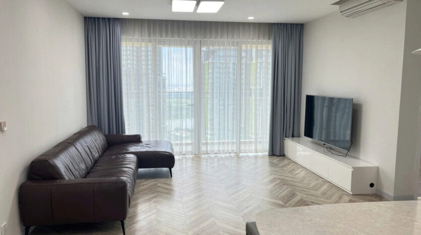 Estella Heights 3 Bedrooms Apartment for Rent - Beautiful city view