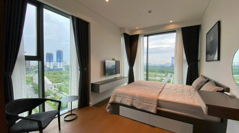 Crest Residence 2 bedrooms for rent Metropole Thu Thiem