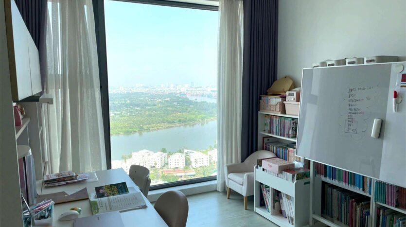 4 bedrooms for rent in Gateway Thao Dien with river view