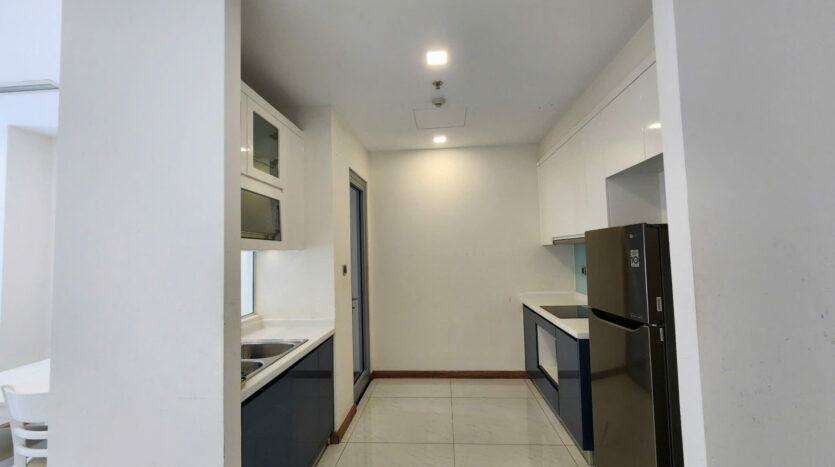 Vinhomes Central Park 2 Bedrooms for Rent - Beautiful River View