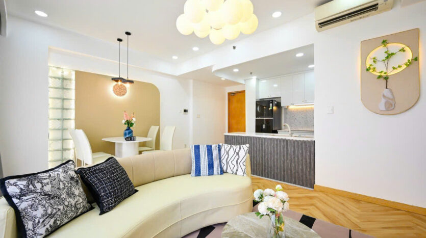 2-bedroom apartment in T4 Masteri Thao Dien with great city view