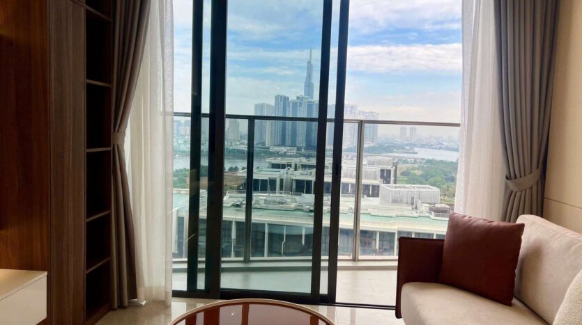 2 bedrooms apartment for rent at Opera Metropole