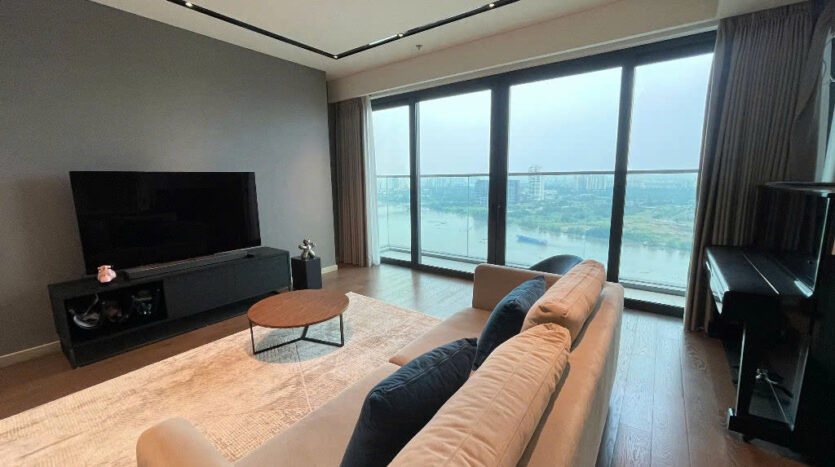 Grand Marina 3 bedroom apartment for rent - luxury style, river view