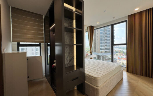 Lumiere 3 bedrooms apartment for rent with stunning river view