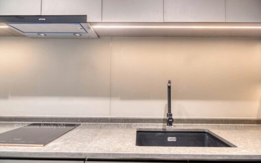 Opera Residence unfurnished 3 bedroom apartment for rent - River view