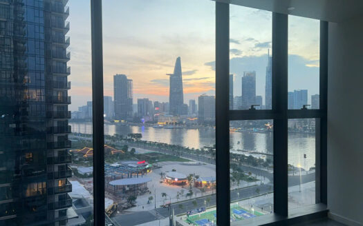 Opera Residence unfurnished 3 bedroom apartment for rent - River view