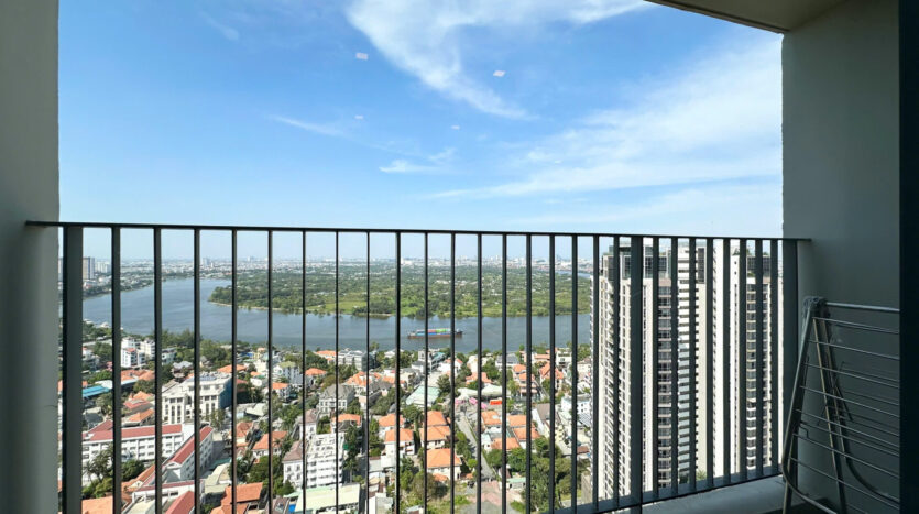 River view 3 bedrooms apartment in Masteri Thao Dien for rent