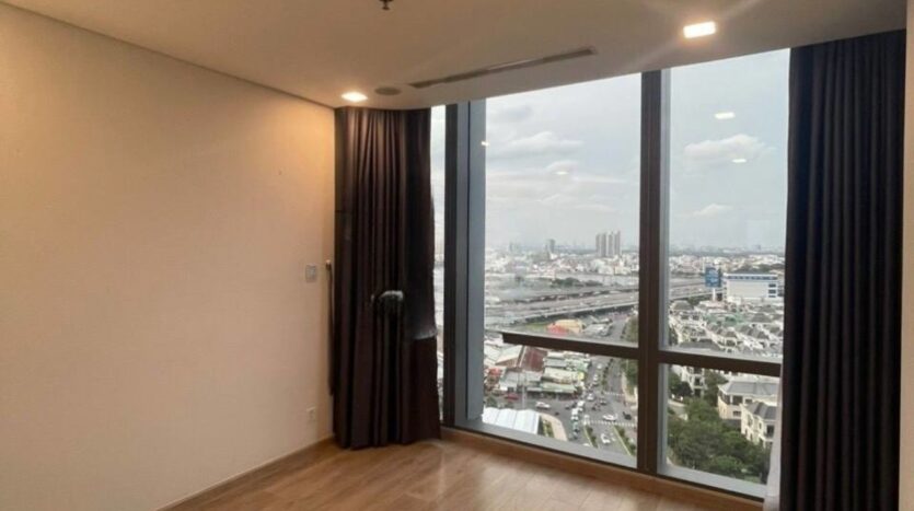 unfurnished 3 bedroom apartment for rent in Landmark 81 VHCP