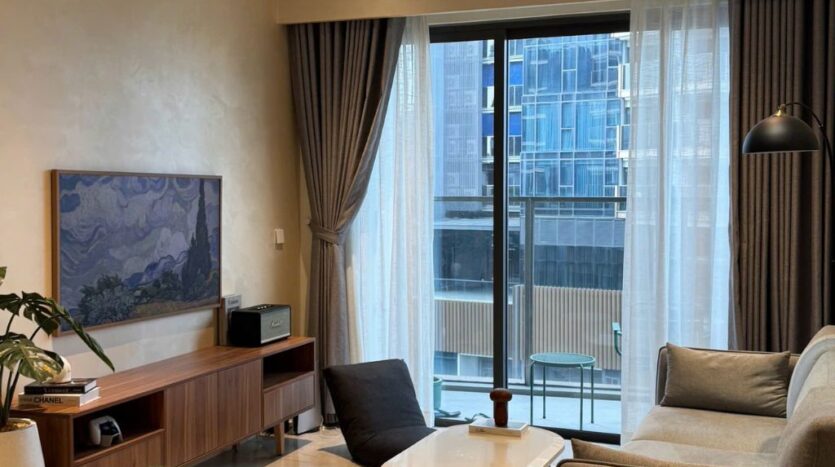 Opera Metropole 2 bedroom for rent, stylish decor