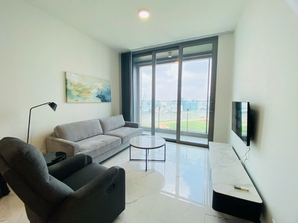 river view 2 bedroom apartment in Empire City