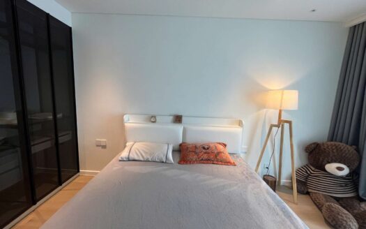 Spacious 3 bedrooms for rent in Opera Metropole 130m2