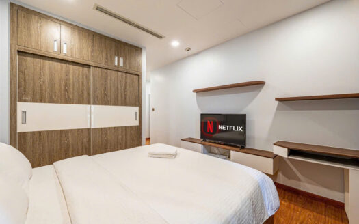 Vinhomes Central Park 2 bedroom apartment for rent - Chic style