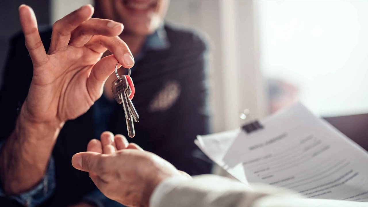 The Lease Agreement: Critical Clauses for Professionals