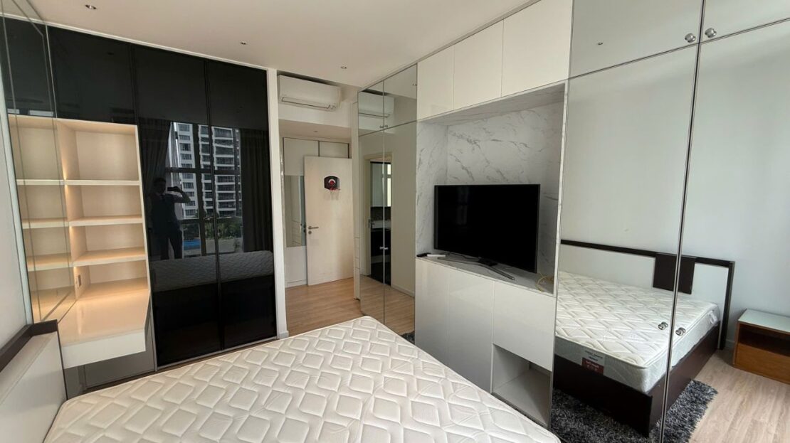 Master bedroom with mirrored wardrobes and TV niche, 2BR apartment for rent in The Estella