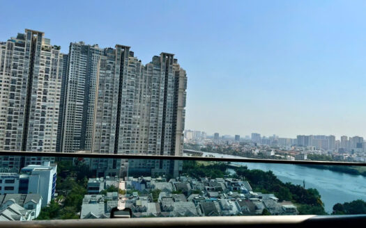 Golden House 3 bedroom apartment for rent: River & internal views
